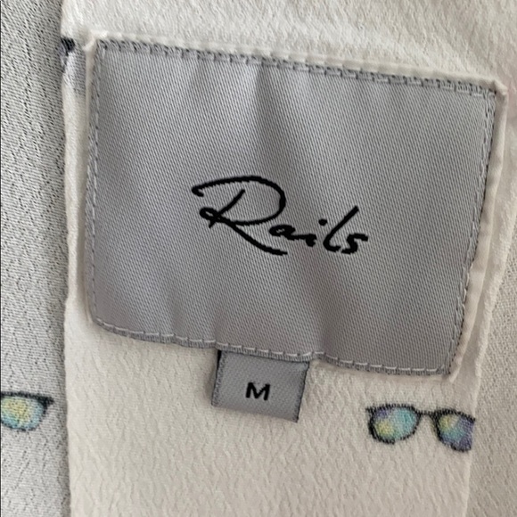 Rails Button Down size medium - Picture 2 of 3
